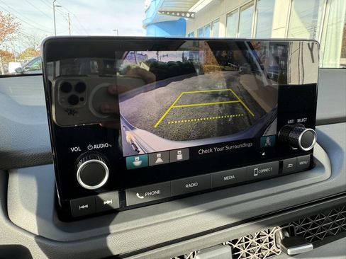 New 2025 Honda Accord SE image 6