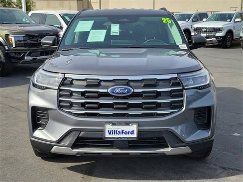 Used 2025 Ford Explorer Active image 23