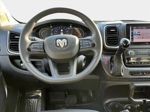 New 2025 RAM ProMaster 2500 w/ Quick Order Package 22G SLT image 12