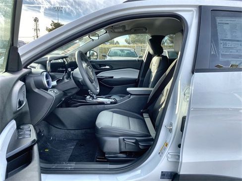 Used 2026 Chevrolet Trax LT image 21