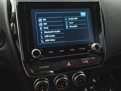 Used 2025 Mitsubishi Outlander Sport LE image 16