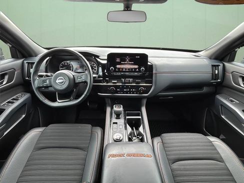 Used 2025 Nissan Pathfinder Rock Creek image 24