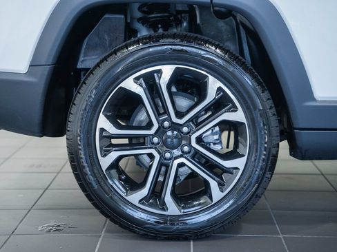 Certified 2022 Jeep Compass Limited AWD/4WD image 18