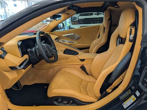 Used 2025 Chevrolet Corvette Stingray Premium Cpe w/ Z51 Performance Package RWD image 5