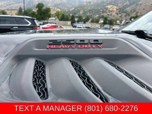 Used 2025 RAM 2500 Laramie w/ Night Edition AWD/4WD image 10