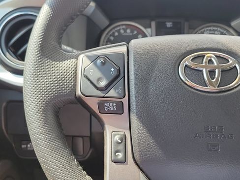 Certified 2022 Toyota Tacoma SR5 RWD image 20