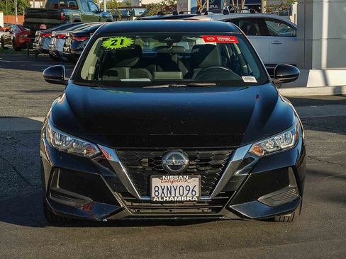 Certified 2021 Nissan Sentra SV image 3