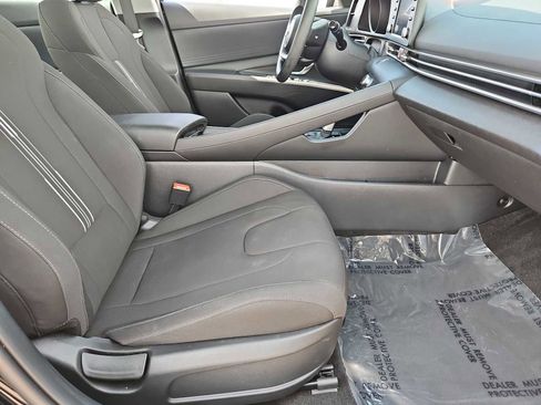 Used 2023 Hyundai Elantra Blue FWD image 21