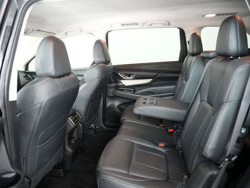 Used 2022 Subaru Ascent Limited image 40