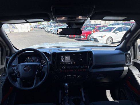 Used 2026 Nissan Frontier PRO-4X AWD/4WD image 33