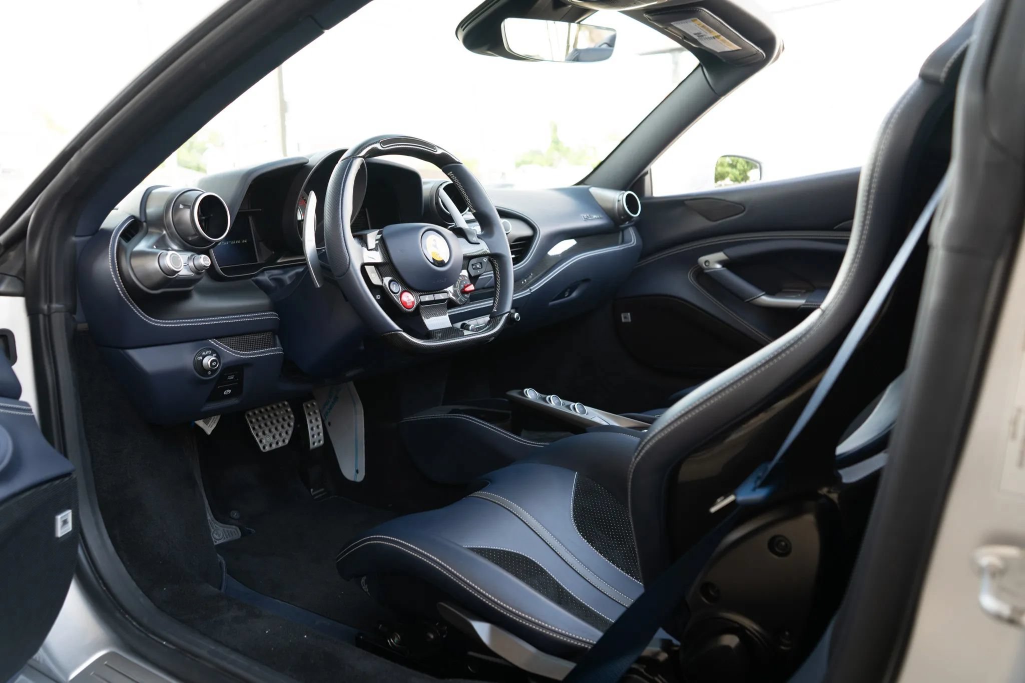 Used 2022 Ferrari F8 Tributo RWD image 69