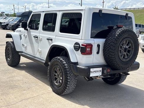 Used 2022 Jeep Wrangler Unlimited Rubicon w/ Trailer Tow Package AWD/4WD image 8