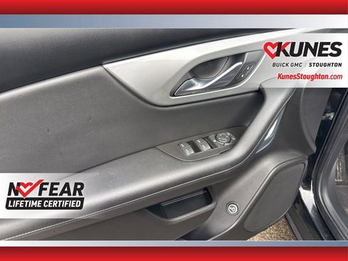 Used 2020 Chevrolet Blazer LT image 17