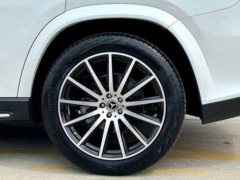 Certified 2025 Mercedes-Benz GLS 580 4MATIC image 13