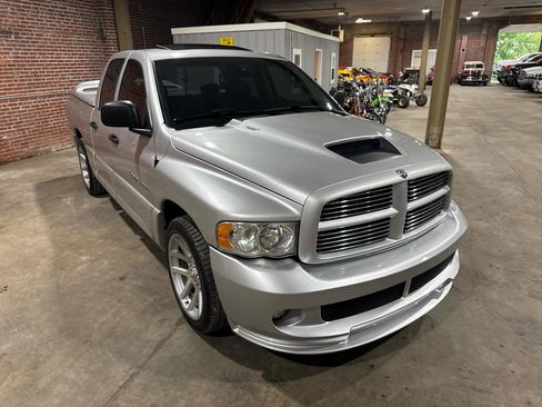 Used 2005 Dodge Ram 1500 Truck 2WD Quad Cab image 12
