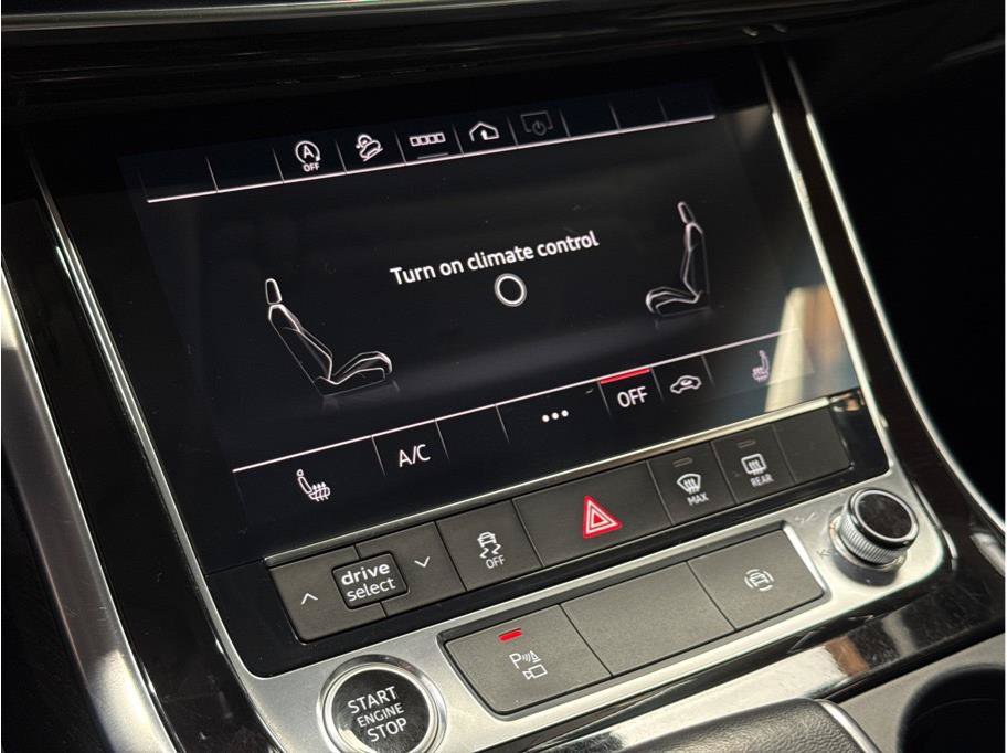 Used 2022 Audi Q7 3.0T Premium Plus w/ Premium Plus Package AWD/4WD image 32