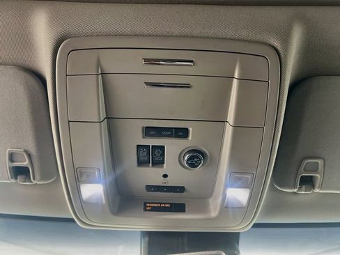 Used 2019 GMC Yukon XL SLT w/ Open Road Package RWD image 20