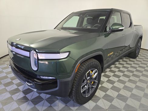 Used 2023 Rivian R1T Adventure image 1