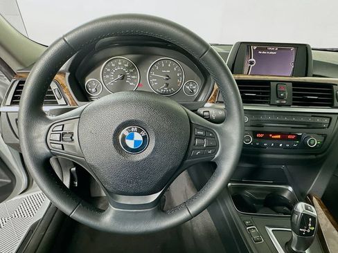 Used 2014 BMW 320i Sedan RWD image 11