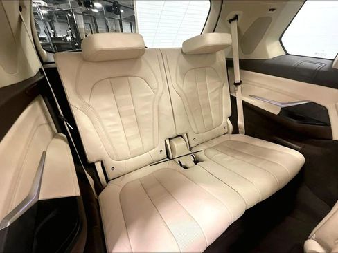 Used 2019 BMW X7 xDrive50i w/ Premium Package image 30