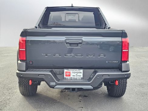 Used 2025 Toyota Tacoma Trailhunter HV image 4