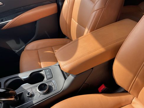 Used 2024 Cadillac XT4 Premium Luxury w/ Active Safety Package image 17