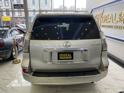 Used 2015 Lexus GX 460 w/ Premium Package image 5