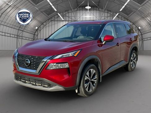Used 2021 Nissan Rogue SV image 1