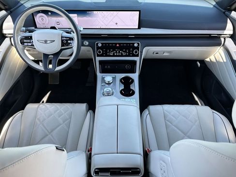 Used 2025 Genesis GV80 3.5T Prestige image 21