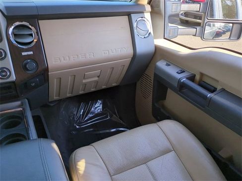 Used 2013 Ford F250 Lariat w/ Lariat Ultimate Pkg image 17
