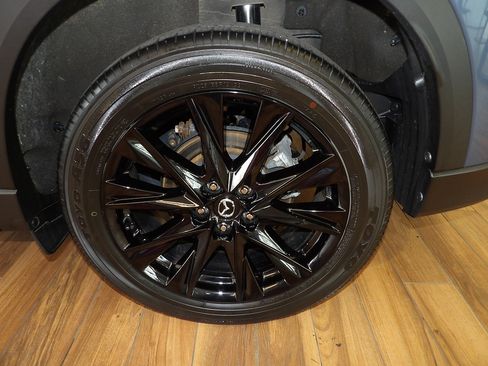 Certified 2024 MAZDA CX-5 Carbon Edition AWD/4WD image 9