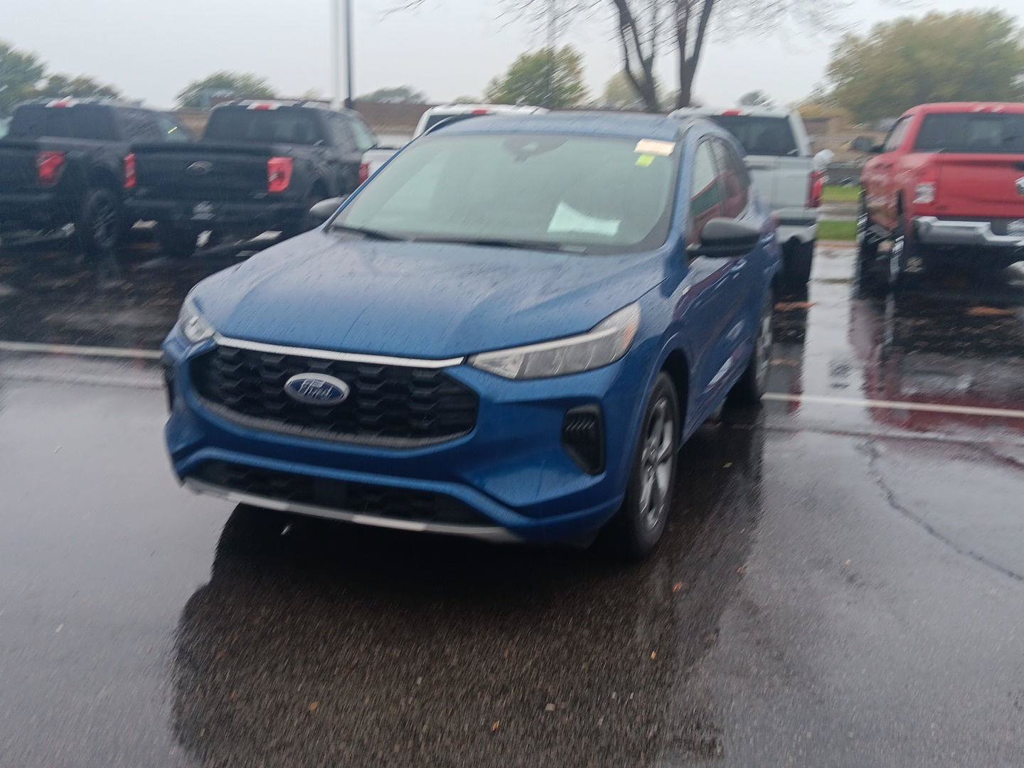 Used 2023 Ford Escape ST-Line w/ Tech Pack #1 AWD/4WD image 10