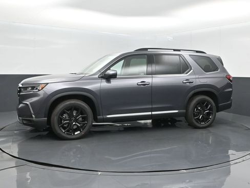 New 2025 Honda Pilot Touring image 10