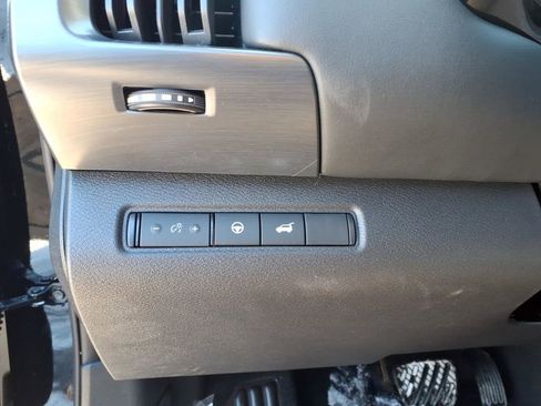 New 2026 Nissan Pathfinder SL image 18