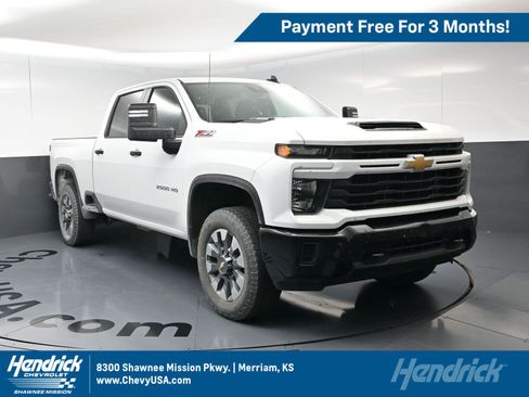 Used 2024 Chevrolet Silverado 2500 Custom w/ Custom Value Package AWD/4WD image 1