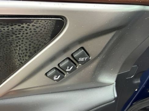 Used 2020 Subaru Outback Touring AWD/4WD image 12