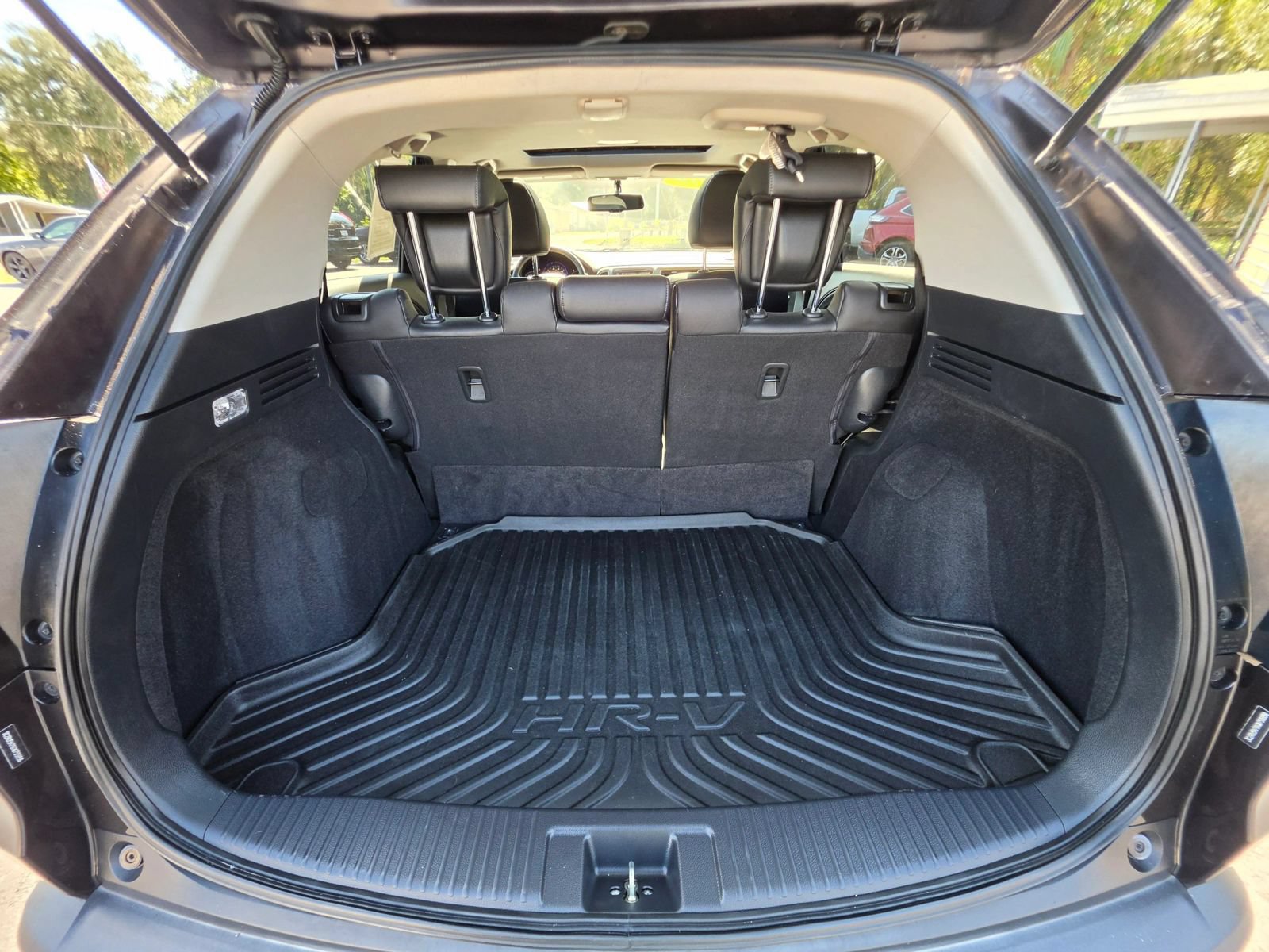 Used 2016 Honda HR-V EX-L image 17