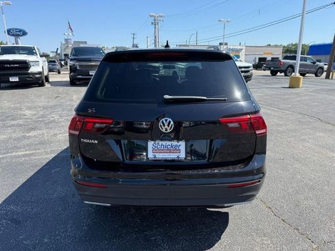 Used 2020 Volkswagen Tiguan S FWD image 8