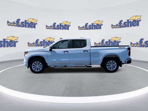 Used 2024 Chevrolet Silverado 1500 Custom image 5