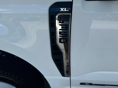 Used 2025 Ford F350 XL w/ XL Driver Assist Package AWD/4WD image 25
