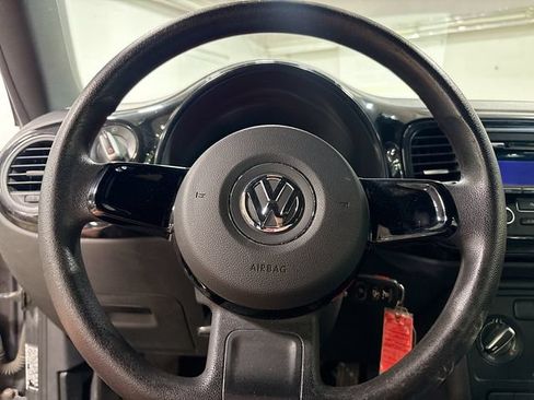 Used 2012 Volkswagen Beetle 2.5 FWD image 11