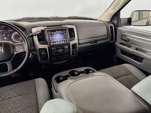 Used 2017 RAM 2500 SLT w/ Luxury Group AWD/4WD image 25
