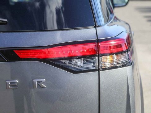 New 2026 Nissan Pathfinder SV FWD image 9