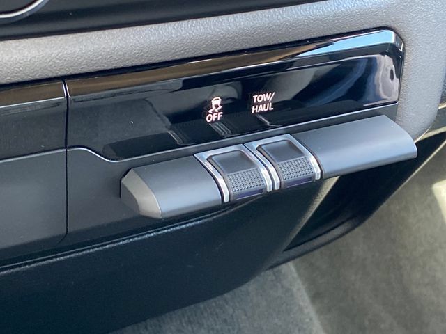 Used 2020 RAM 1500 Big Horn AWD/4WD image 18