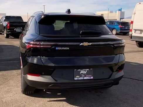 New 2026 Chevrolet Equinox EV LT FWD image 7