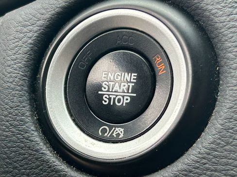 Used 2017 Dodge Durango R/T AWD/4WD image 16