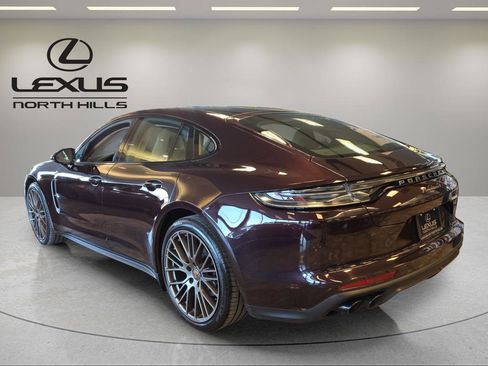 Used 2022 Porsche Panamera 4 image 7