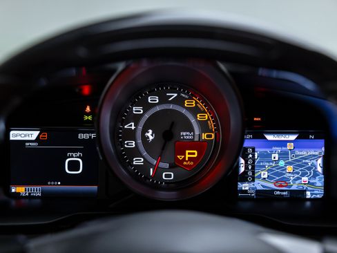 Certified 2022 Ferrari F8 Tributo RWD image 60