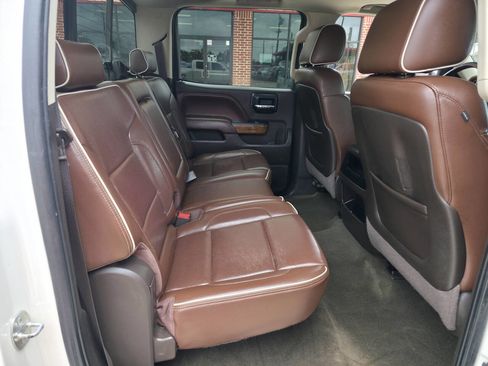Used 2014 Chevrolet Silverado 1500 High Country w/ High Country Premium Package AWD/4WD image 5