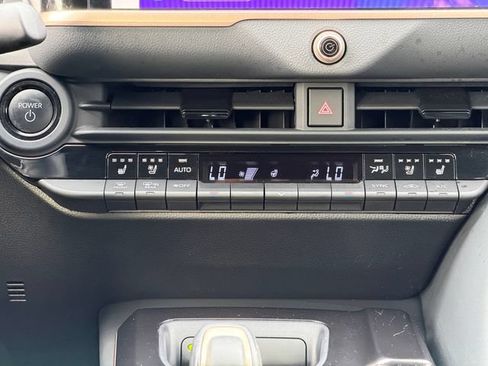 Certified 2025 Toyota Crown Signia w/ Advanced Technology Package AWD/4WD image 25